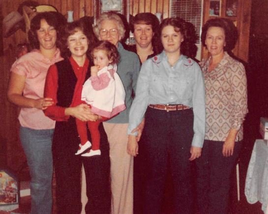 Alice Elaine White - Photo 60