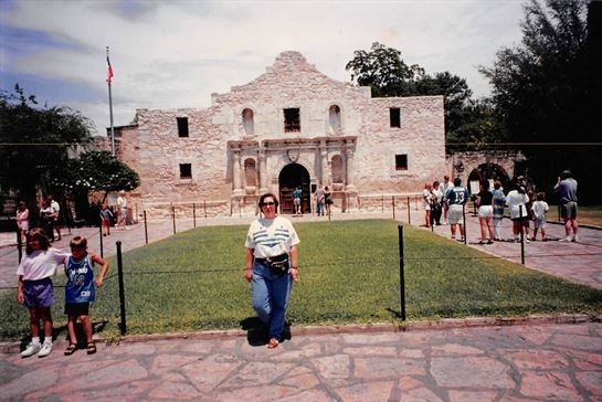 Jacqueline H. Cotten - Photo 40