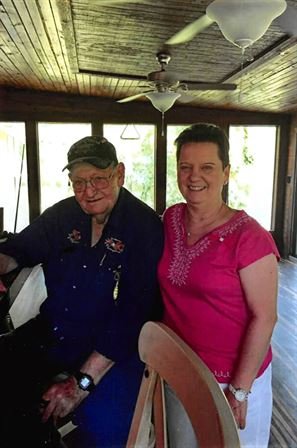 Melvin Lee Becker - Photo 100