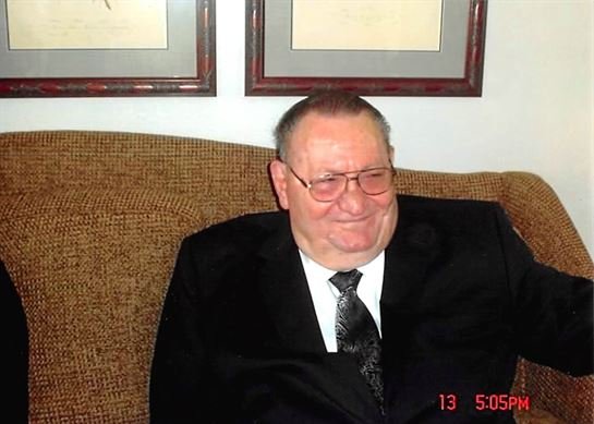 Melvin Lee Becker - Photo 104