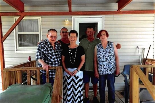 Melvin Lee Becker - Photo 105