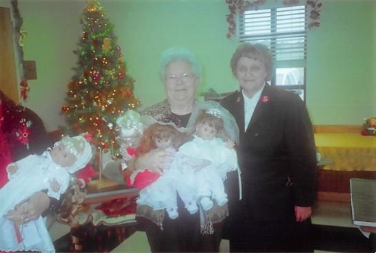 Sue Ayres - Photo 21