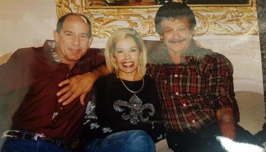 Darren Wynn Burge - Photo 123