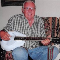 Billy Hutson - Photo 3