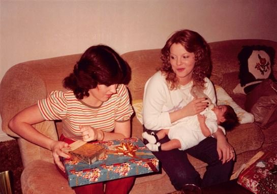 Shanna Lynn Gonzalez - Photo 2