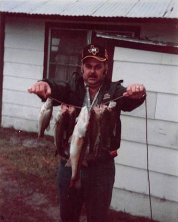 Bob Wade McNeal - Photo 3