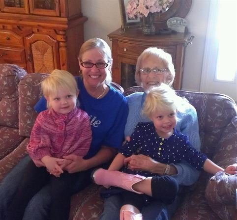 Betty Hall Reindel Webb - Photo 38