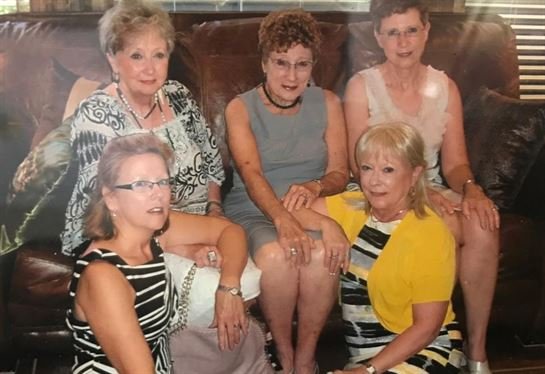 Rena Mendoza Veillon - Photo 3