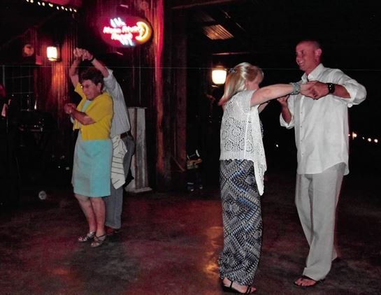 Rena Mendoza Veillon - Photo 41