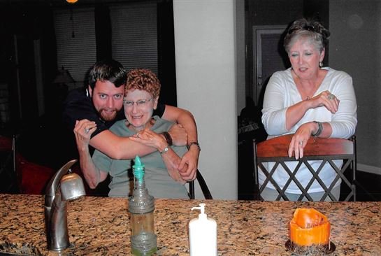 Rena Mendoza Veillon - Photo 54