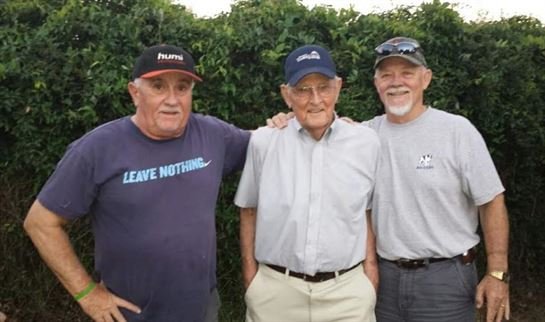 Robert E. Oldham - Photo 22