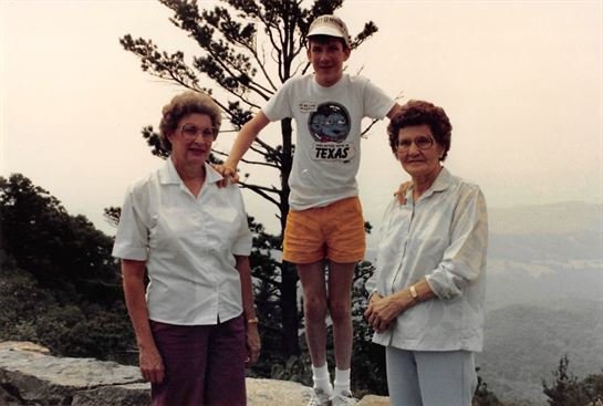 Amy Carolyn Griffith - Photo 35