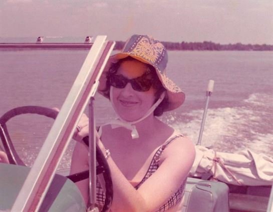 Amy Carolyn Griffith - Photo 54