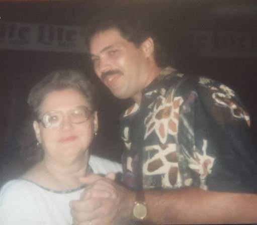 Gwen Gonzales - Photo 11