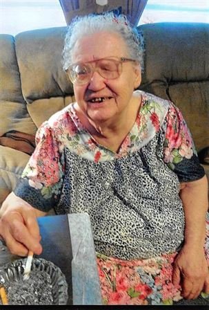 Gwen Gonzales - Photo 40