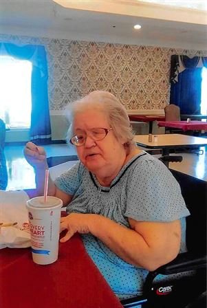 Gwen Gonzales - Photo 61