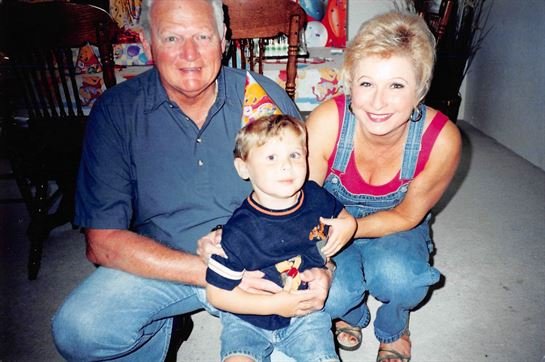 Kenneth Beckett - Photo 12