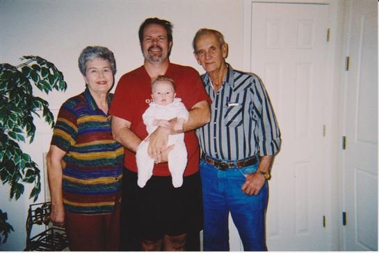 Edna Mae King - Photo 71