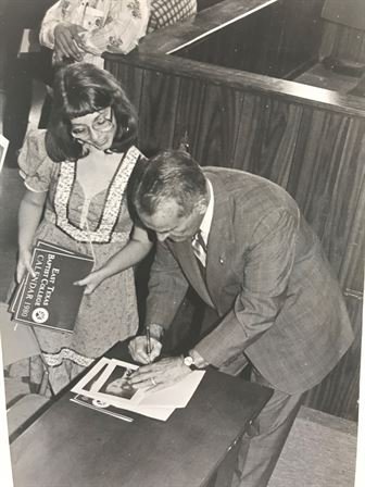 Jenean Van Benthuysen - Photo 81