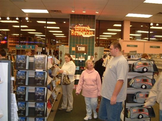 Jenean Van Benthuysen - Photo 103