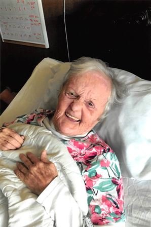 Mary Elizabeth Dennison - Photo 7