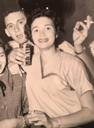 Sue Halliburton - Photo 34