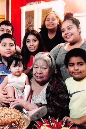 Maria Paz Zacarias Dimas - Photo 37