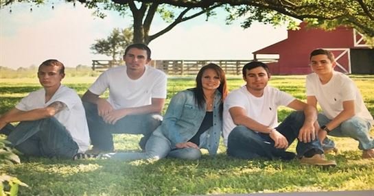 Thomas "Tommy" Benton Nugier - Photo 57