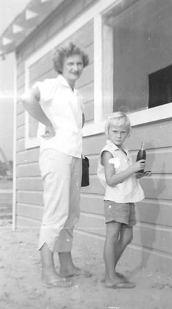 Yvonna Boehme - Photo 28