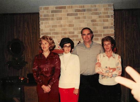 Betty June Chatagnier - Photo 37