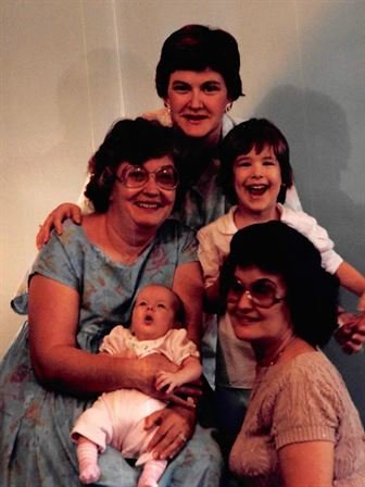 Nina Vincent Dilbert - Photo 58