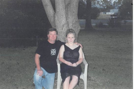 Casey Ann Lewis - Photo 2