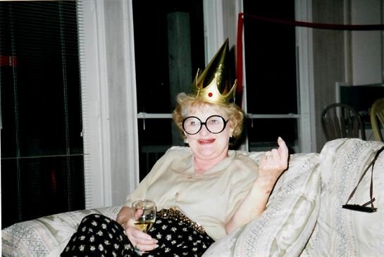 Mavis Hollingsworth Powell - Photo 3