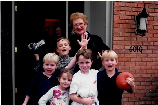 Mavis Hollingsworth Powell - Photo 35