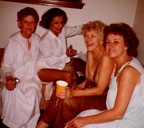 Mavis Hollingsworth Powell - Photo 54