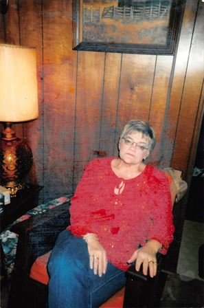 Debbie Bryant - Photo 11