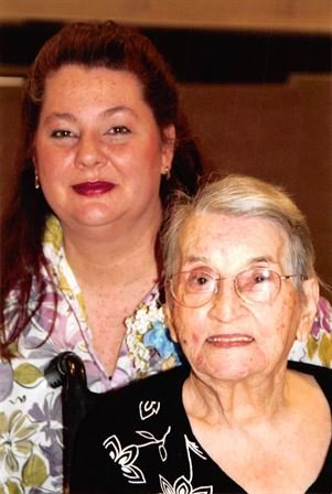 Imogene Titus - Photo 16