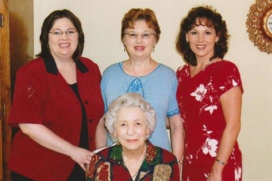 Gladys Eva Hall - Photo 33