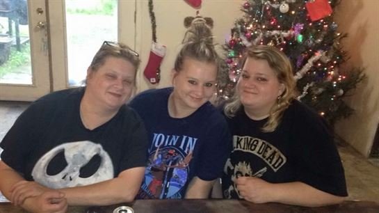 Lisa Michelle King - Photo 32