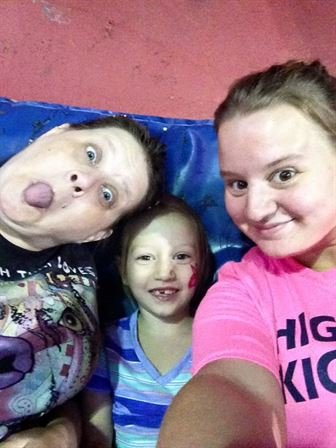 Lisa Michelle King - Photo 77