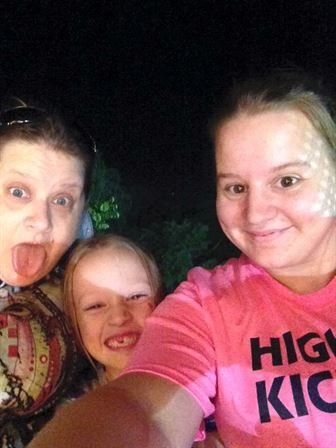 Lisa Michelle King - Photo 86