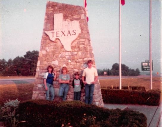 Lisa Michelle King - Photo 93