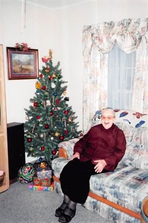 Audrey Judith Davis - Photo 2