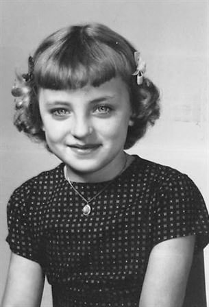 Debbie Caldwell - Photo 4