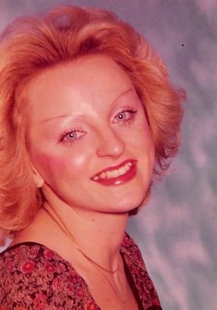 Debbie Caldwell - Photo 10