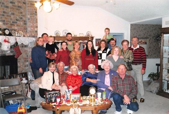 Mary Lou Gunn - Photo 13