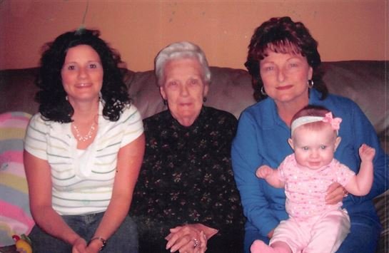 Mildred "Mickey" Evelyn Roth - Photo 4