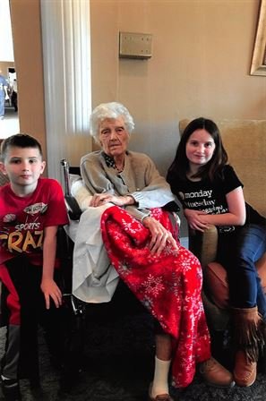 Mildred "Mickey" Evelyn Roth - Photo 6