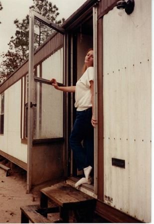 Debra Ellis - Photo 152