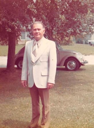 Truett "T.S." Hawley - Photo 42